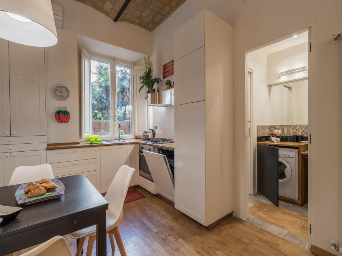 The Best Rent - Elegant Flat Near Colosseum Roma Exterior foto
