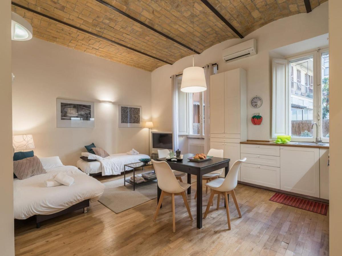 The Best Rent - Elegant Flat Near Colosseum Roma Exterior foto