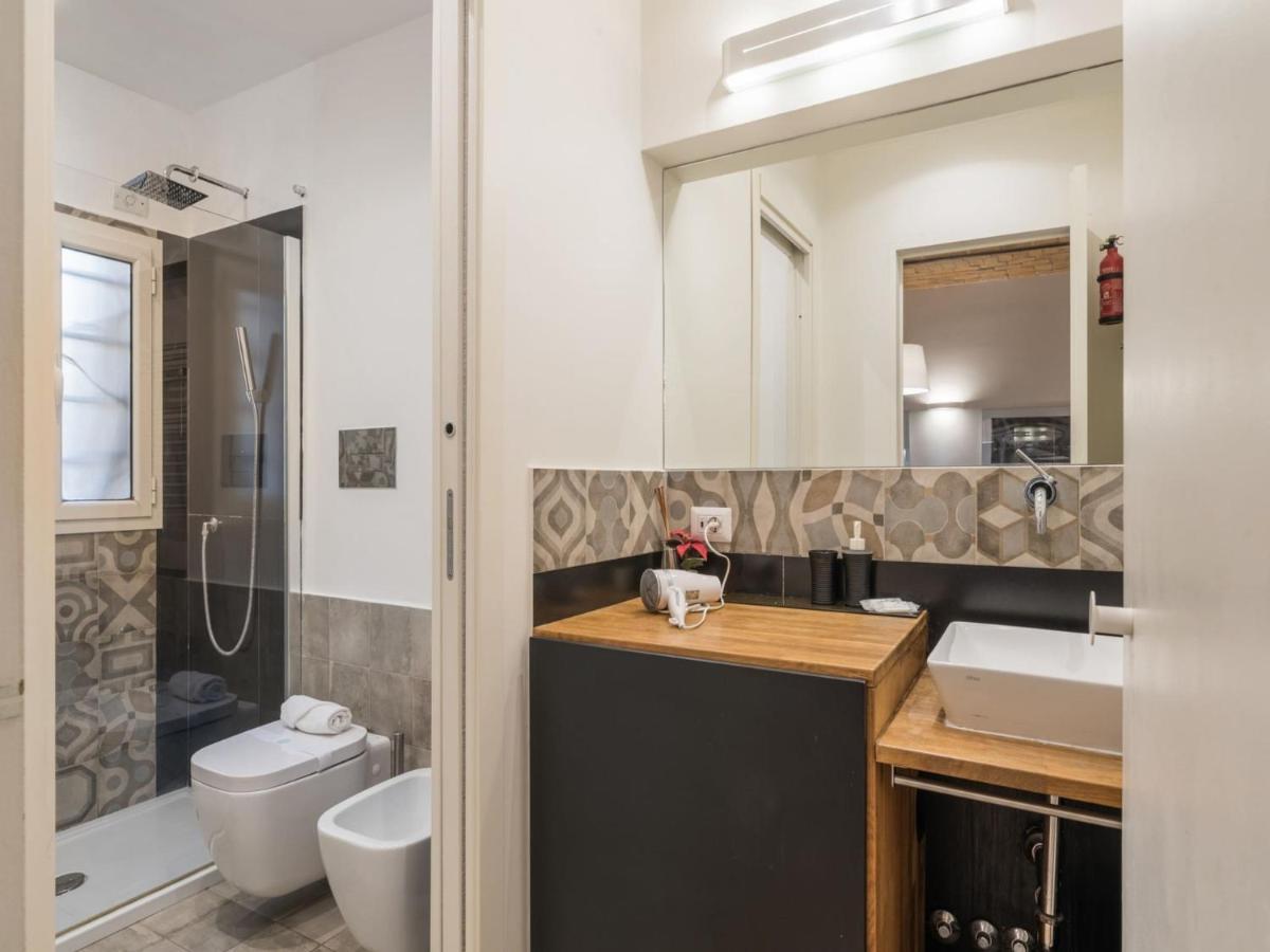 The Best Rent - Elegant Flat Near Colosseum Roma Exterior foto